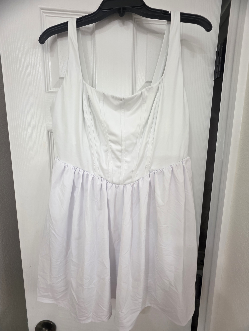 HALARA White Sleeveless Dress with Gathered Skirt And Shorts With Pockets
